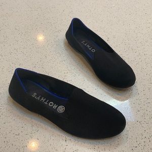 Authentic Rothy’s Black Loafer size 8